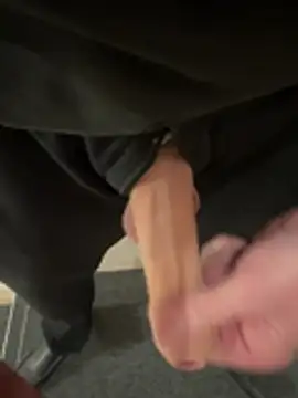 Snapshot of cmp24 chatting on 04/22/26, 02:51 cmp24 online show from 04/22/26, 02:51