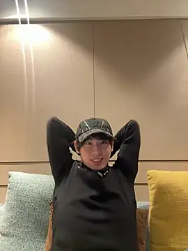 Snapshot of 1a1a1alll chatting on 02/06/25, 02:15 1a1a1alll online show from 02/06/25, 02:15