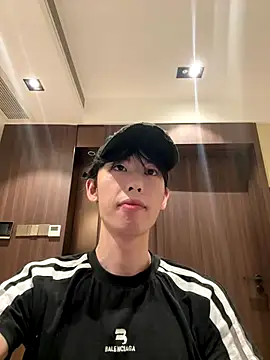 Snapshot of 1a1a1alll chatting on 09/15/25, 02:06 1a1a1alll online show from 09/15/25, 02:06