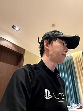 Snapshot of 1a1a1alll chatting on 11/17/25, 03:29 1a1a1alll online show from 11/17/25, 03:29