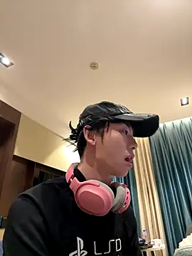 Snapshot of 1a1a1alll chatting on 11/20/25, 02:39 1a1a1alll online show from 11/20/25, 02:39