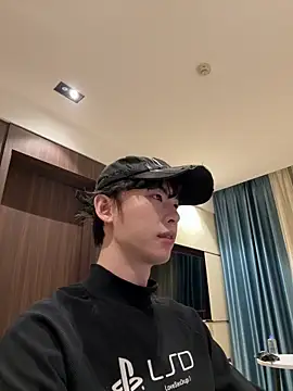 Snapshot of 1a1a1alll chatting on 12/05/25, 02:25 1a1a1alll online show from 12/05/25, 02:25