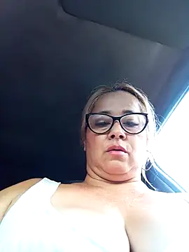 Snapshot of natally_ross21 chatting on 12/11/24, 12:02 natally ross21 online show from 12/11/24, 12:02