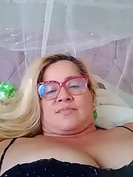 Snapshot of natally_ross21 chatting on 02/09/25, 09:17 natally ross21 online show from 02/09/25, 09:17