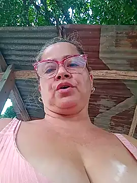 Snapshot of natally_ross21 chatting on 02/15/25, 01:27 natally ross21 online show from 02/15/25, 01:27