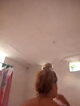 Snapshot of natally_ross21 chatting on 11/23/25, 11:10 natally ross21 online show from 11/23/25, 11:10