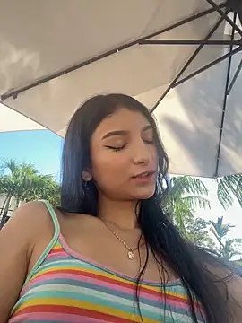 Snapshot of loly-yandere chatting on 01/18/25, 08:19 loly-yandere online show from 01/18/25, 08:19