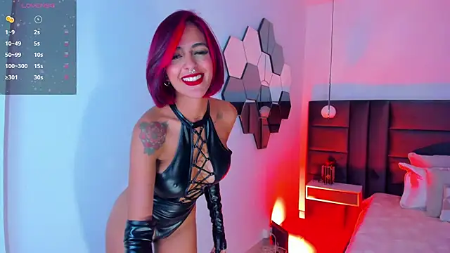 Snapshot of VictoriaMilan_ chatting on 03/19/25, 12:04 VictoriaMilan online show from 03/19/25, 12:04