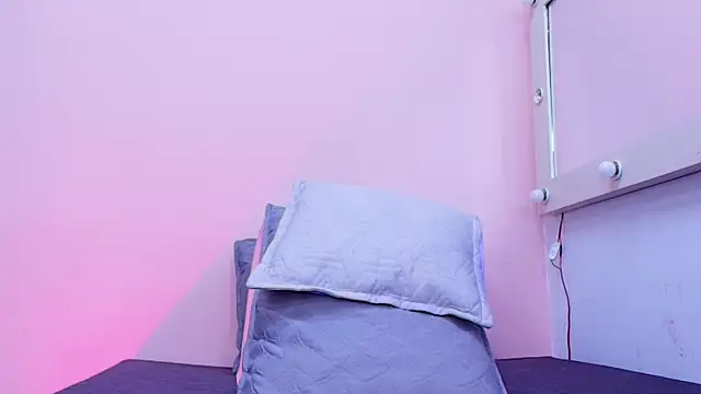 kendal rossi online show from 09/14/25, 12:04