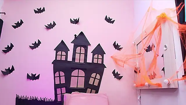 kendal rossi online show from 10/31/25, 11:55