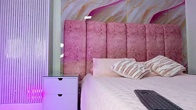 kendal rossi online show from 02/03/26, 11:59