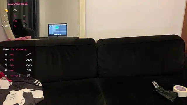 Snapshot of Sexy_Sweets chatting on 10/07/25, 04:37 Sexy Sweets online show from 10/07/25, 04:37