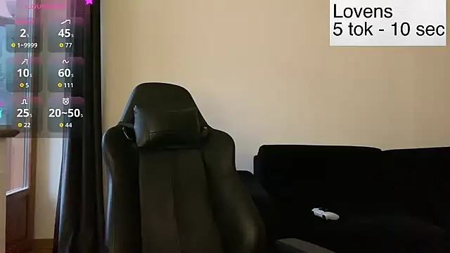 Snapshot of Sexy_Sweets chatting on 04/05/26, 04:04 Sexy Sweets online show from 04/05/26, 04:04