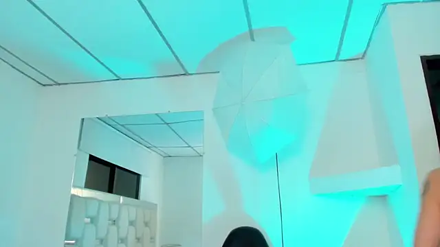 Naomi-Haruno online show from 01/21/25, 10:52