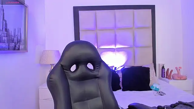 Snapshot of Naomi-Haruno chatting on 03/29/26, 07:47 Naomi-Haruno online show from 03/29/26, 07:47