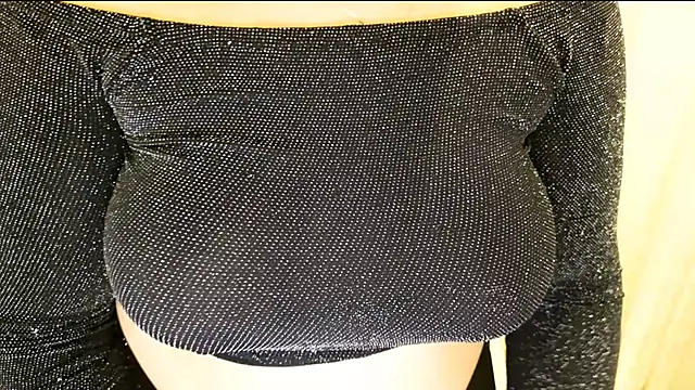 lovely-eyes online show from 03/20/25, 10:40