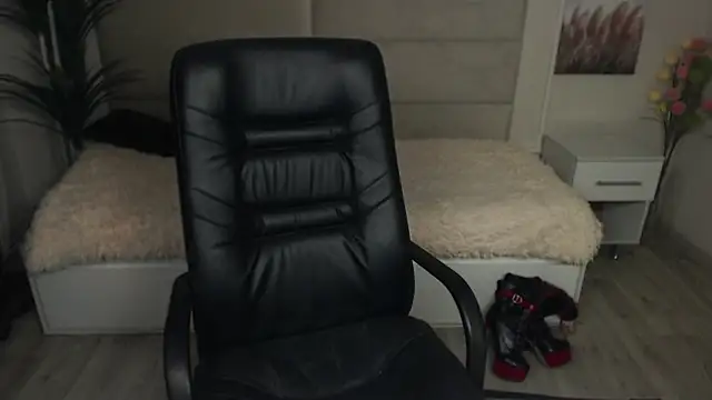 Dana  dom online show from 12/30/24, 01:26