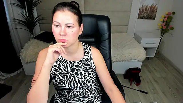 Dana  dom online show from 01/21/25, 06:11