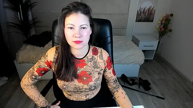 Dana  dom online show from 02/07/25, 01:25