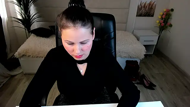 Dana  dom online show from 02/18/25, 04:48