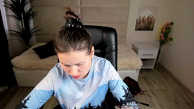 Dana  dom online show from 02/24/25, 10:15