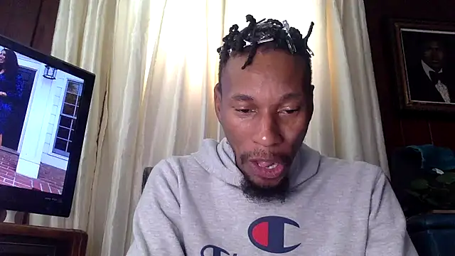 Snapshot of KingDerRico chatting on 11/10/25, 06:51 KingDerRico online show from 11/10/25, 06:51