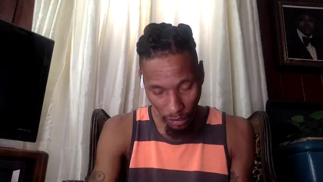 Snapshot of KingDerRico chatting on 11/28/25, 06:10 KingDerRico online show from 11/28/25, 06:10