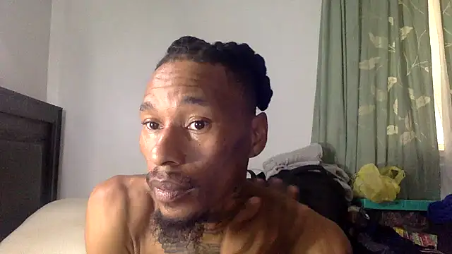 Snapshot of KingDerRico chatting on 11/29/25, 03:15 KingDerRico online show from 11/29/25, 03:15