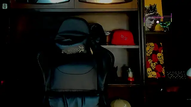 Snapshot of RickG_Oficial chatting on 10/23/25, 11:46 RickG Oficial online show from 10/23/25, 11:46