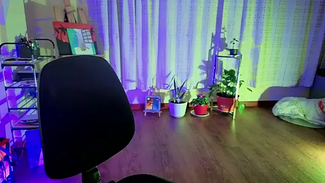 Snapshot of Zoe--khalL chatting on 04/16/26, 03:40 Zoe--khalL online show from 04/16/26, 03:40