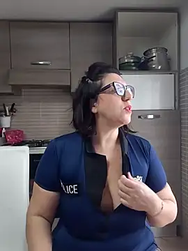 carolyne2023 online show from 01/14/26, 08:20