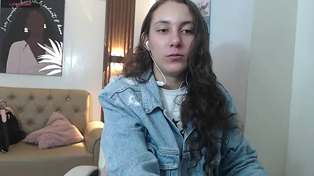 xlunna online show from 09/23/25, 07:28