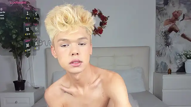 Felix Rey online show from 11/28/25, 06:21