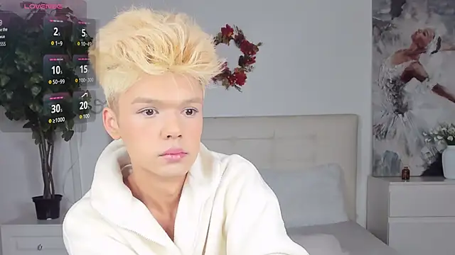 Felix Rey online show from 11/29/25, 06:44