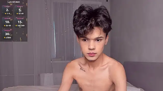 Snapshot of Felix_Rey chatting on 07/16/26, 06:36 Felix Rey online show from 07/16/26, 06:36