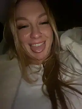 Sweet   Emily online show from 12/18/24, 07:19