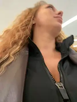 Sweet   Emily online show from 12/23/24, 02:50