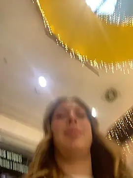 Snapshot of Sweet___Emily chatting on 01/19/26, 01:04 Sweet Emily online show from 01/19/26, 01:04