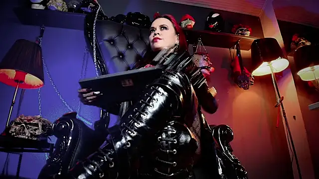 MorganaCrowley online show from 02/07/26, 12:42