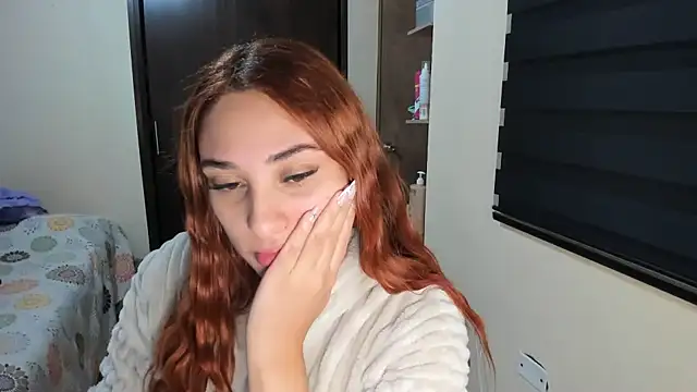 Amy Walker online show from 10/12/25, 06:40