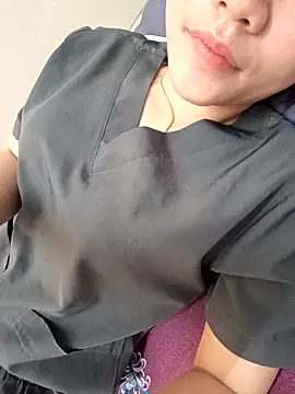 Snapshot of 2_sex chatting on 04/02/26, 04:32 2 sex online show from 04/02/26, 04:32