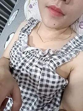 Snapshot of 2_sex chatting on 04/13/26, 04:56 2 sex online show from 04/13/26, 04:56