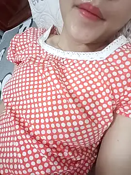 Snapshot of 2_sex chatting on 04/15/26, 02:46 2 sex online show from 04/15/26, 02:46