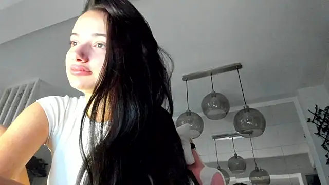 IreneVON online show from 09/28/25, 04:07