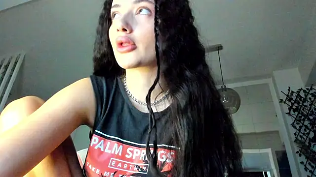 IreneVON online show from 11/08/25, 06:13