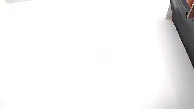 Snapshot of aleja_mistress_ chatting on 12/05/25, 08:16 aleja mistress online show from 12/05/25, 08:16