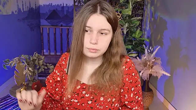 FioraMarmoris online show from 12/18/25, 05:13