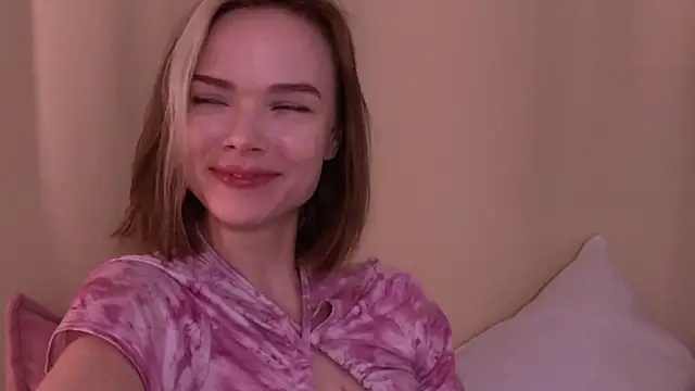 Eva Natsumi online show from 02/03/25, 02:02