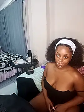 Queen-Chocolate online show from 02/05/26, 10:03