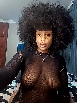 Snapshot of Queen-Chocolate chatting on 03/08/26, 10:57 Queen-Chocolate online show from 03/08/26, 10:57